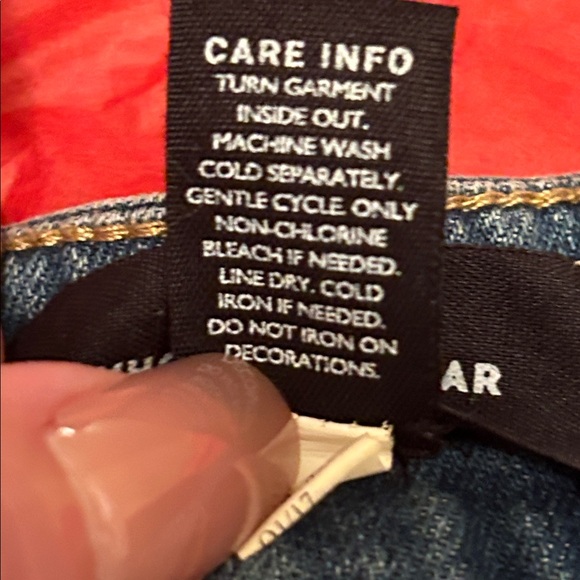 Embroidered jeans - Picture 8 of 11